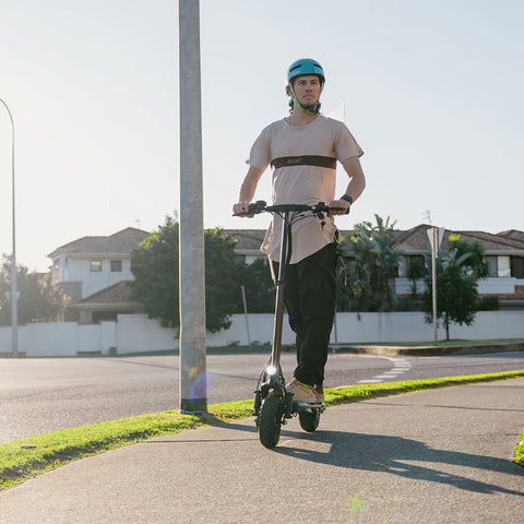 Review: What is the Best Electric Scooter for Short Riders?