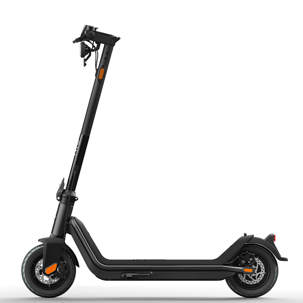 NIU KQI3 PRO ULTRA BLACK SIDE - SCOOTER HUT