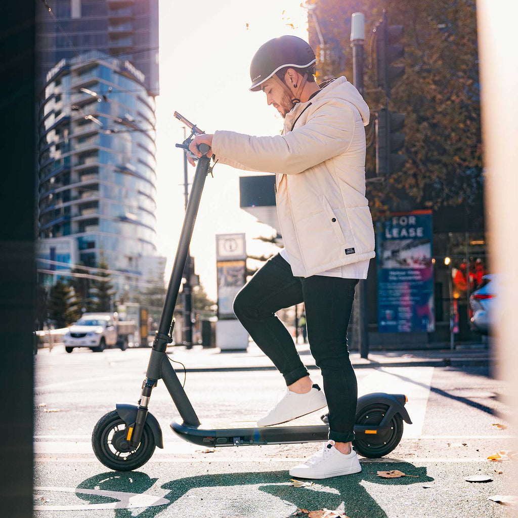 InMotion S1 Electric Scooter - Award Winning Commuter Electric Scooter ...